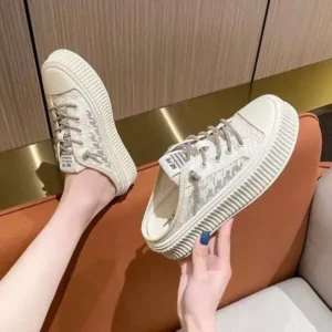 Curvefoot Women Fashion Round Toe Breathable Lace Mesh Sneakers