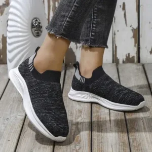 Curvefoot Women Fashion Round Toe Slip-On Flat Non-Slip Lightweight Sneakers