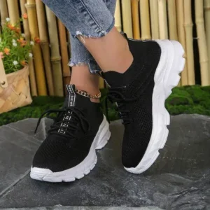 Curvefoot Women Fashionable Casual Solid Color Lace-Up Sneakers