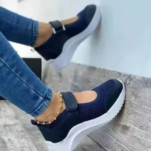 Curvefoot Women Casual Velcro Design Solid Color Breathable Platform Sneakers